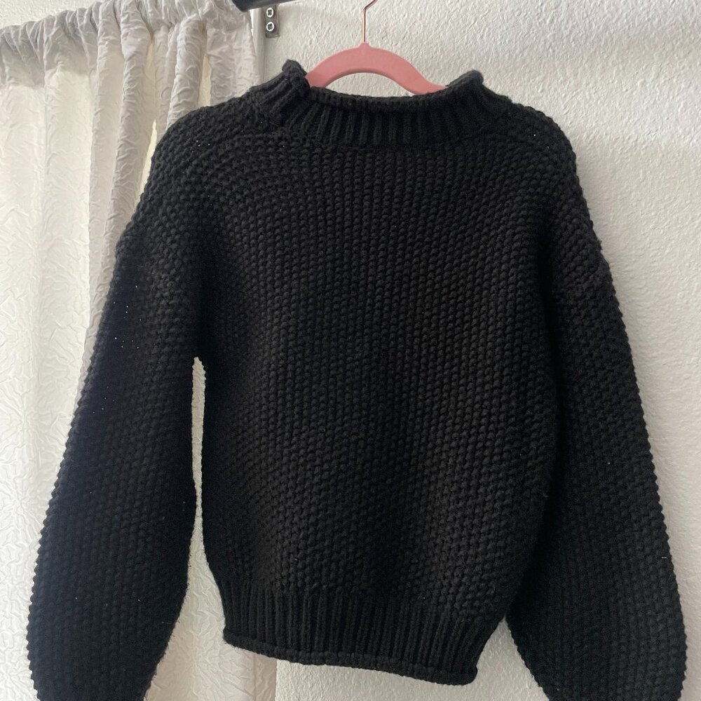 Trendy Black Sweater – Girls Size 6-8